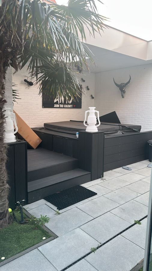 Hoek naast de jacuzzi